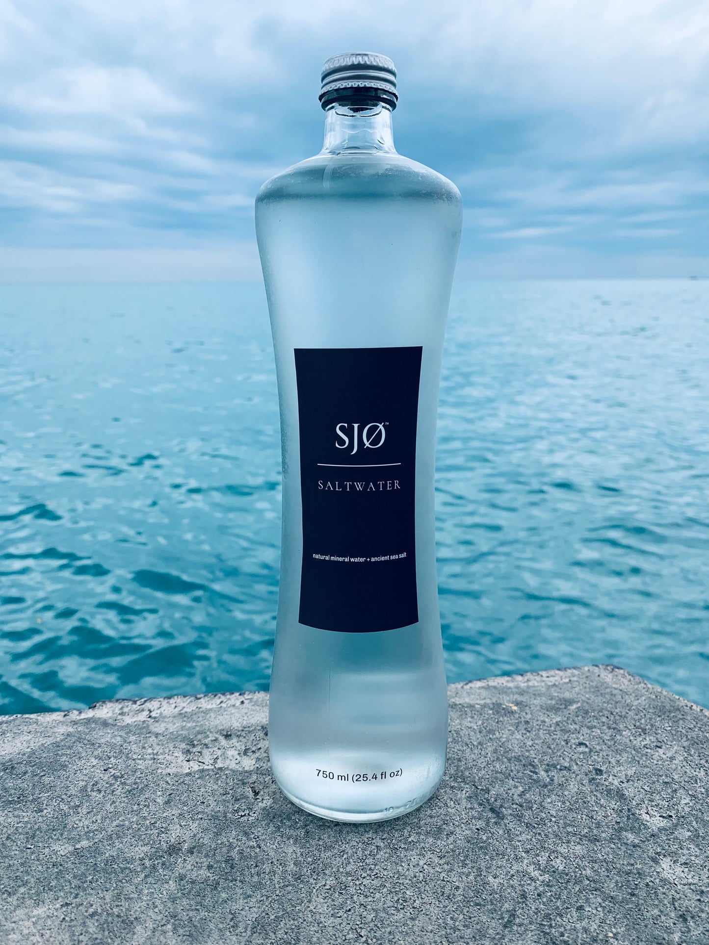 Sjø SALTWATER (750 ml glass bottle, 6-pack)